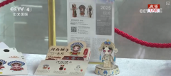 球的采购商们有序列队入场